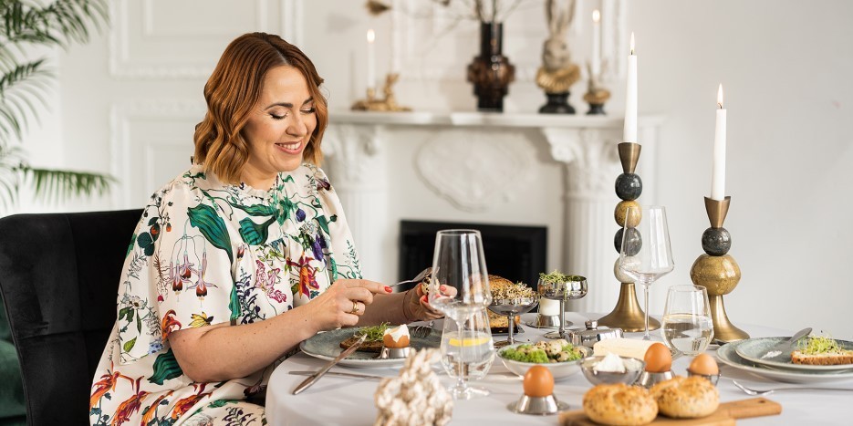 Stilingas ir jaukus Velykų pusryčių stalas: 3 serviravimo idėjos