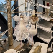 Kalėdinis žaislas Coach House LORDS/LADIES DANCING, 22 cm