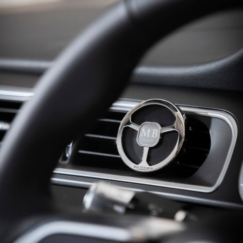 Automobilio kvapas su laikikliu Dodici, juodos sp. *