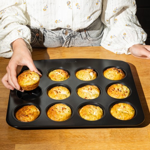 Kepimo forma dvylikai keksiukų Pyrex GLIDE