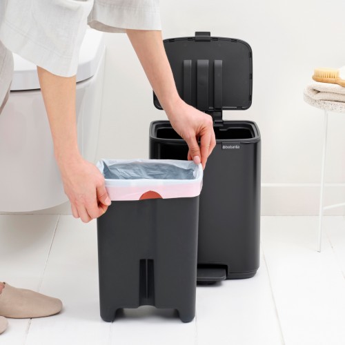 Šiukšlių dėžė Brabantia Bo, juodos sp., 7 L
