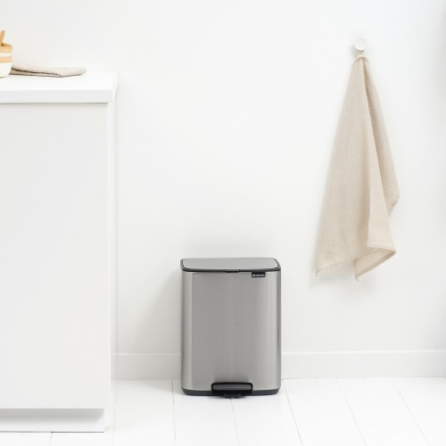 Šiukšlių dėžė Brabantia Bo, sidabrinės sp., 12 L
