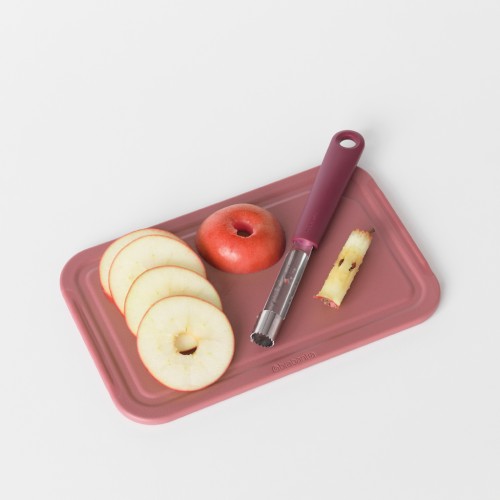 Obuolių šerdžių pjaustiklis Brabantia TASTY+